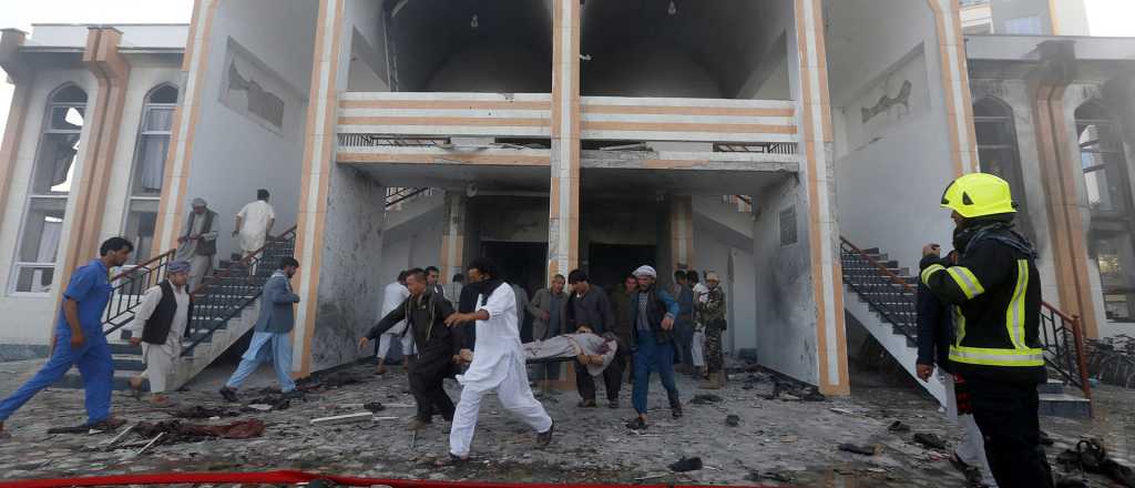 Una explosión en una mezquita de Afganistán dejó 21 muertos 