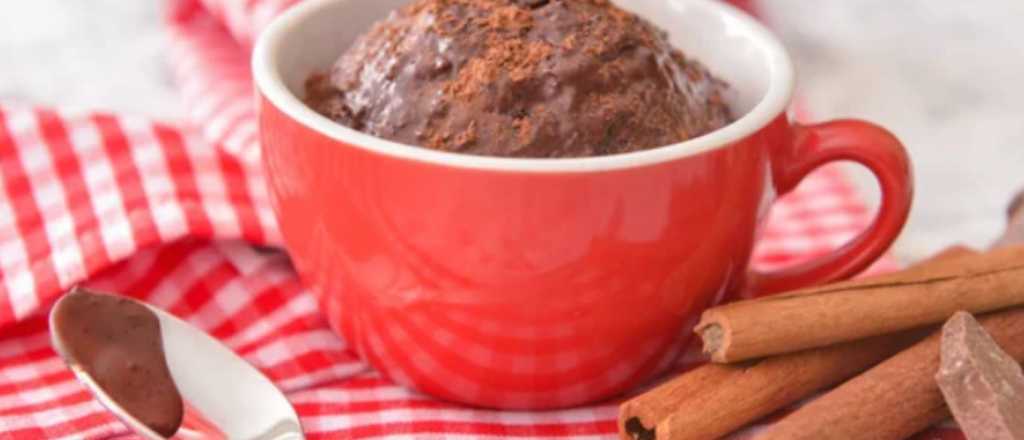 Así podés preparar un mug cake de chocolate saludable