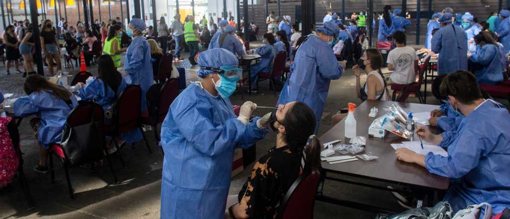 Bajaron los casos y muertes por Covid en la Argentina en la &uacute;ltima semana