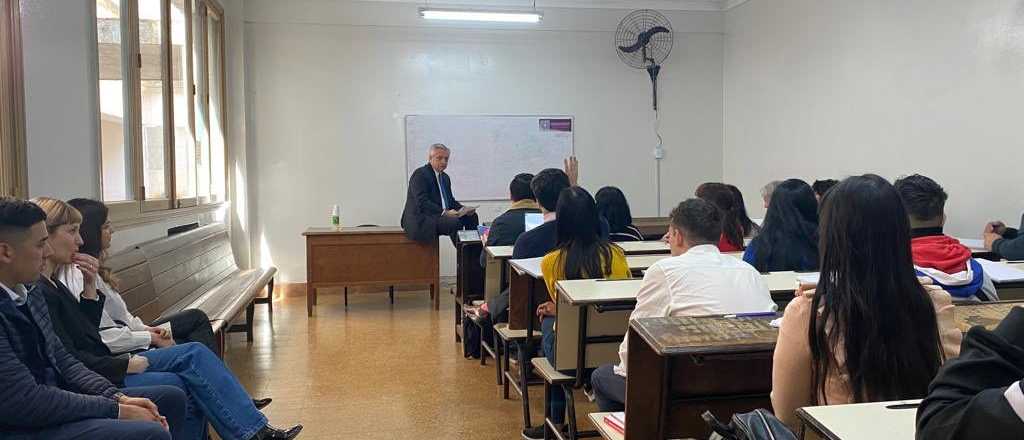 Alberto dio clases en la Facultad de Derecho y permanece sin agenda p&uacute;blica