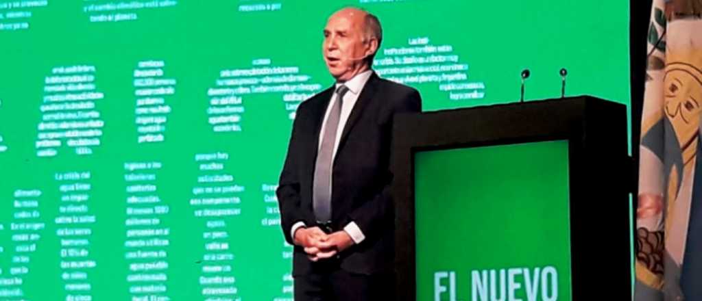Críticas a CFK y tensión mientras Lorenzetti disertaba en Mendoza 