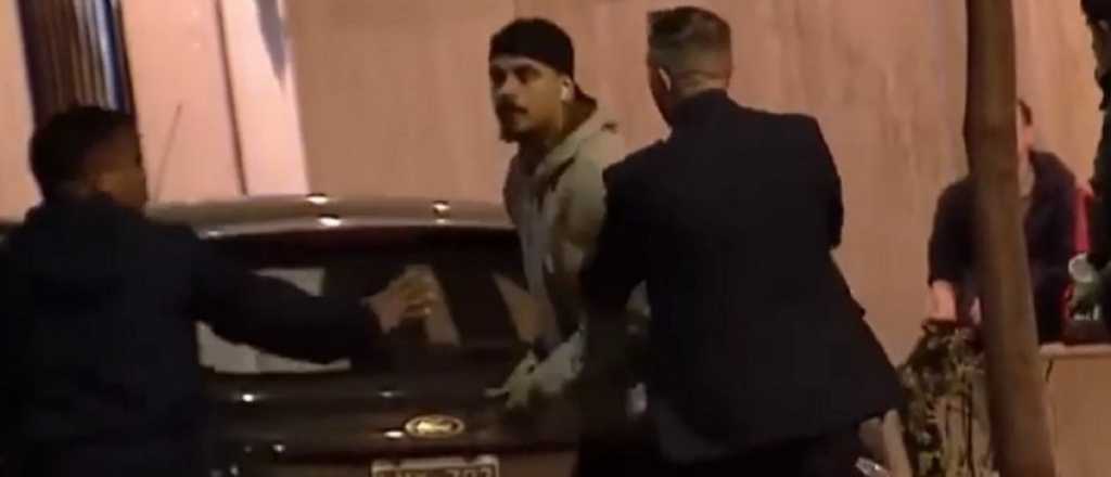 Video: repartidor insult&oacute; y quiso agredir a militantes k en Recoleta