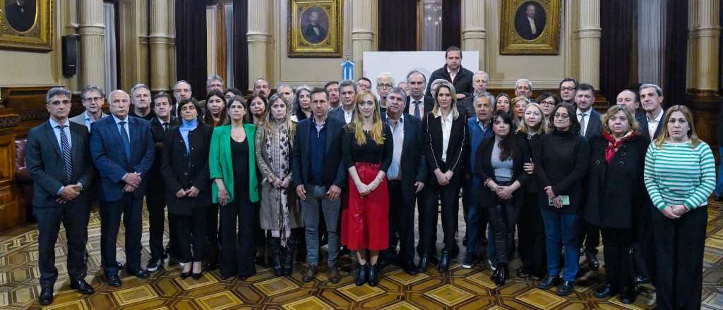 De San Mart&iacute;n a Cristina: la chispa en el polvor&iacute;n