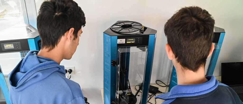 Godoy Cruz instaló un aula taller móvil de impresión 3D