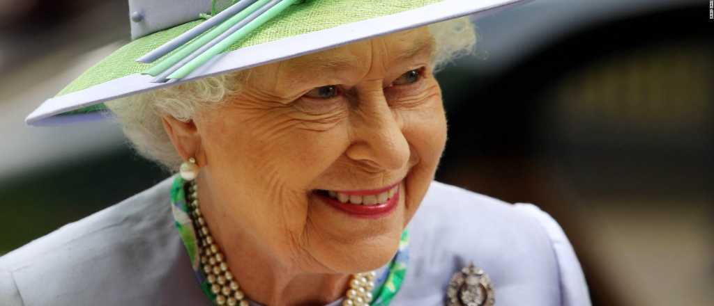 La BBC se muestra de luto y genera dudas sobre la salud de la Reina