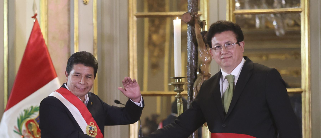 Renuncia canciller de Per&uacute;, el cuarto en 14 meses de gobierno de Castillo