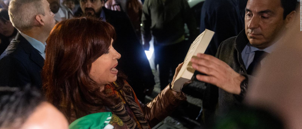 "Para limpiar el país tiene que correr sangre": así se gestó el ataque a Cristina
