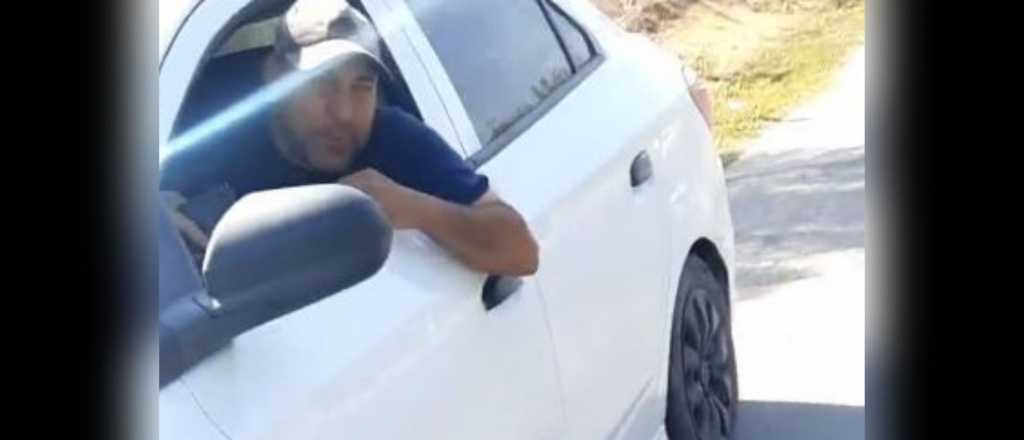 Video: una joven fue perseguida por un automovilista y lo escrachó 