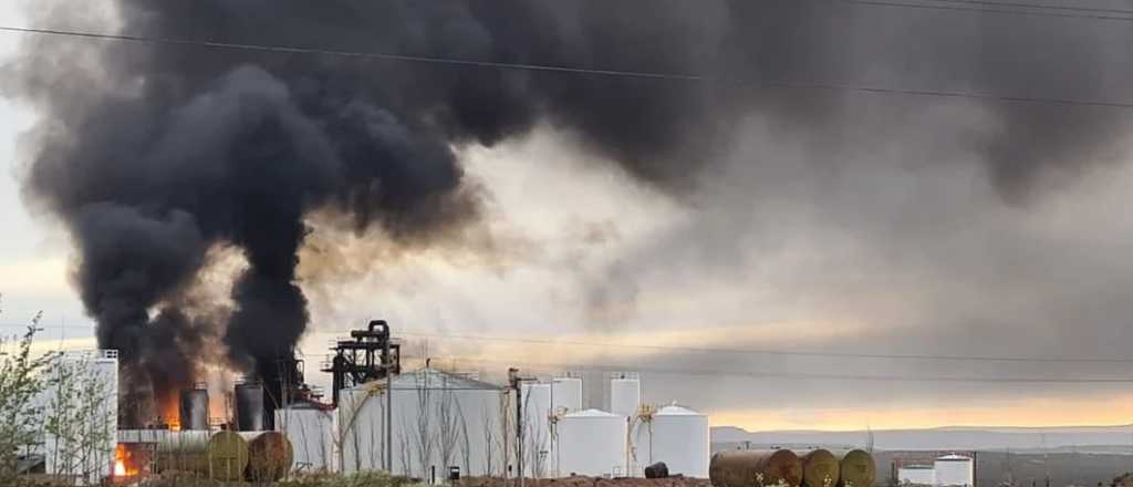 Al menos tres muertos por la explosión en una refinería de Neuquén