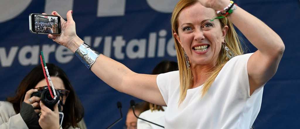 Elecciones: la derecha ganó en Italia y por primera vez gobernará una mujer