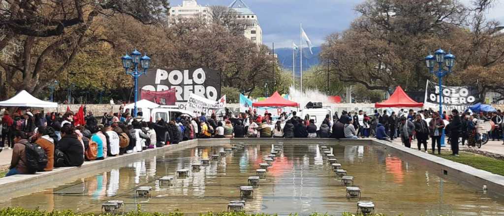 El Polo Obrero levantó su acampe en Plaza Independencia