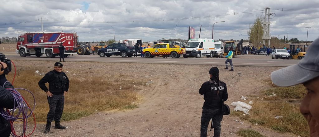 Volc&oacute; un micro con hinchas de Boca en el Este: una fallecida y heridos