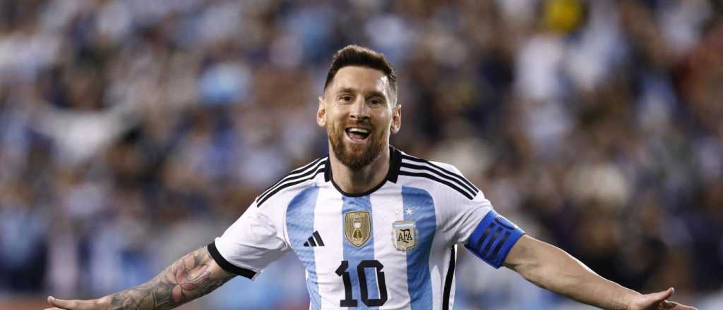 Sin Balón de Oro, Messi va por otro premio junto a una estrella de Boca