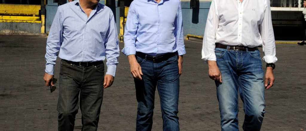 "Alguien tiene que ceder", dijo Cobos sobre su aparición en Mendoza con Macri