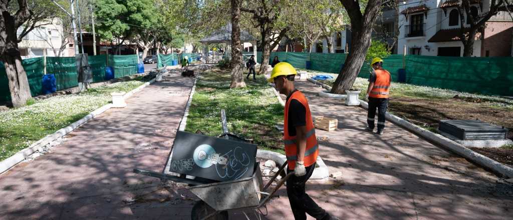 Ciudad renueva la plazoleta Gualberto Godoy de la Quinta Sección