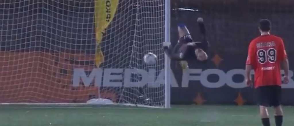 Video: jugador ruso realizó el penal más increíble del mundo