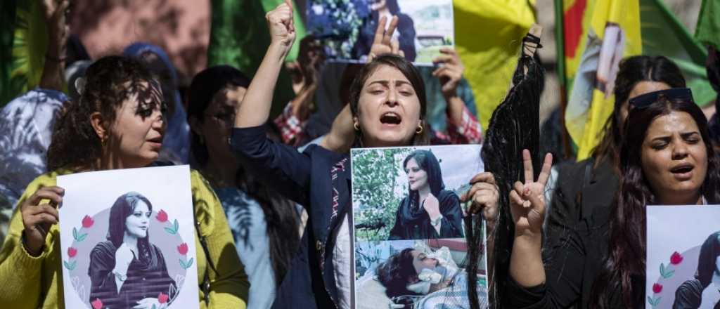 Siguen las protestas en Irán con huelgas por la muerte de Mahsa Amini