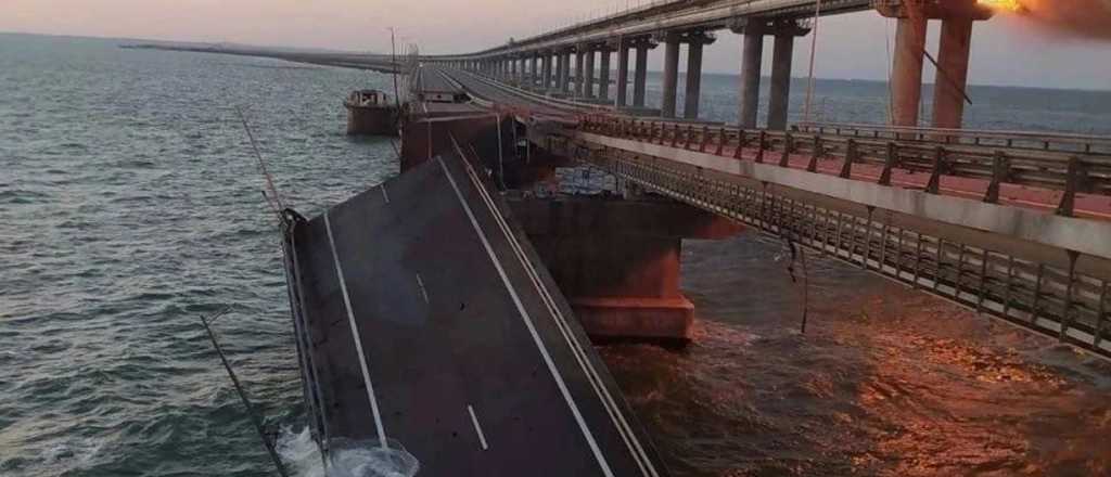 Video: explotaron el puente que une la península ucraniana con Rusia
