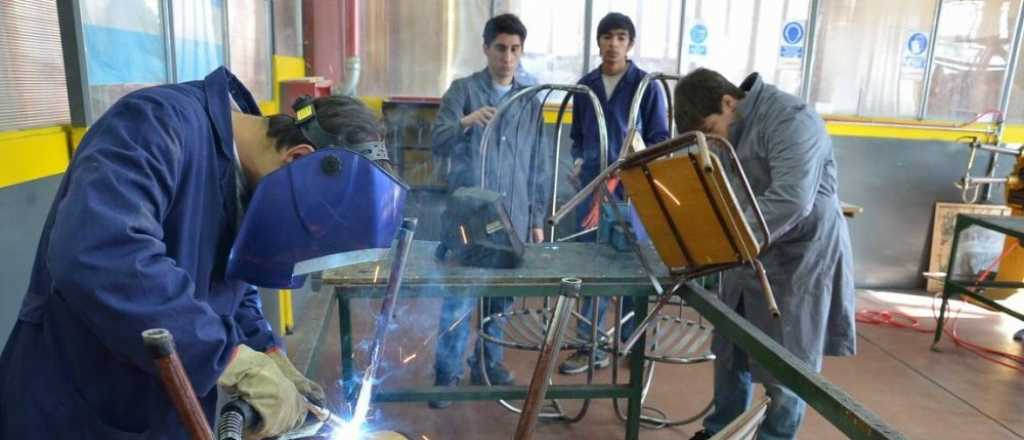 Construirán 4 escuelas técnicas en Mendoza