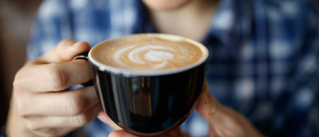 El lado oscuro del café: lo que pasa si bebés demasiado