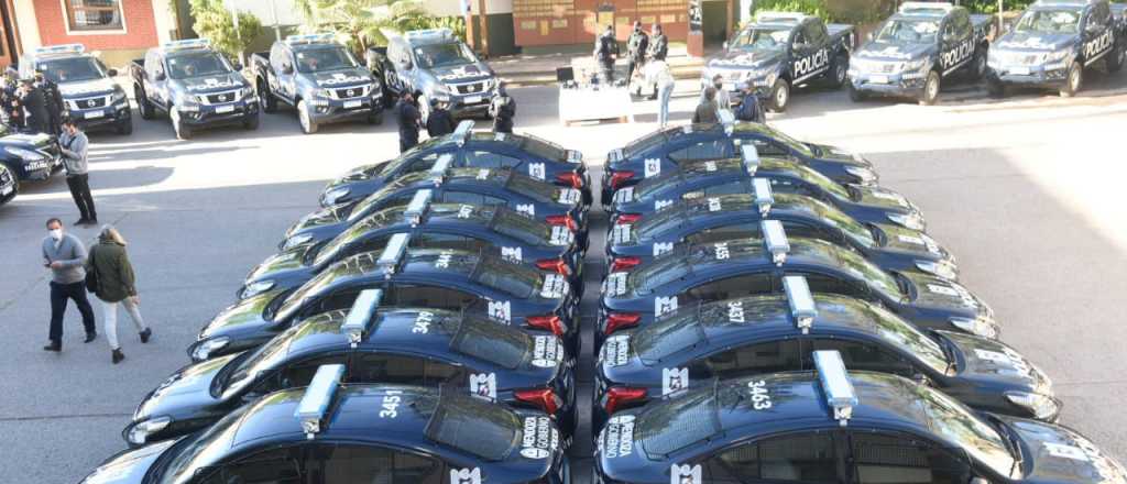 El gobierno consiguió que le vendan 60 patrulleros para la policía de Mendoza