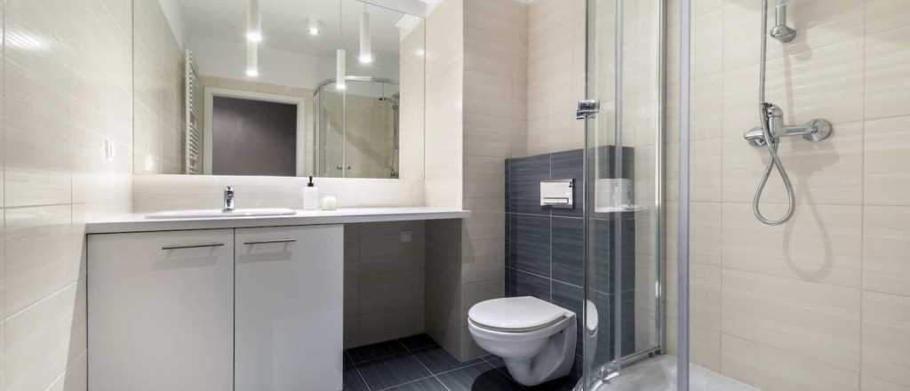 Ba&ntilde;os peque&ntilde;os: decoraciones para que luzca moderno