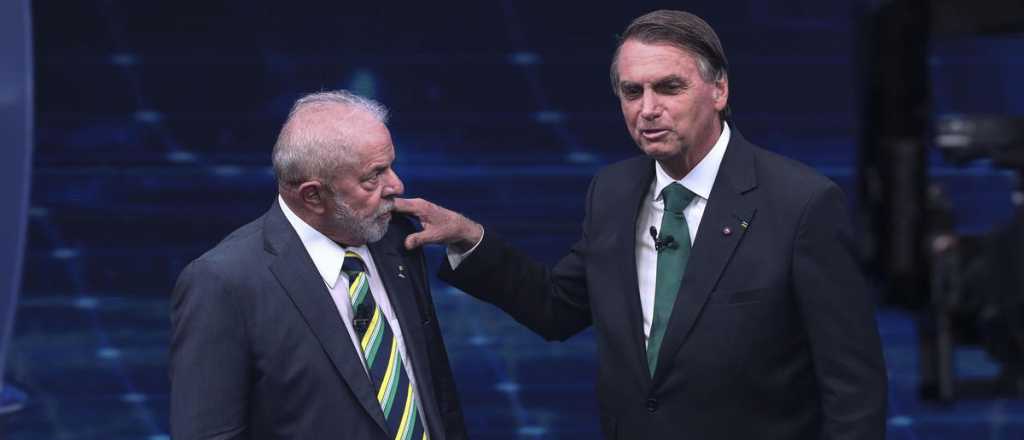 Tenso cruce entre Lula y Bolsonaro en el debate previo al balotaje