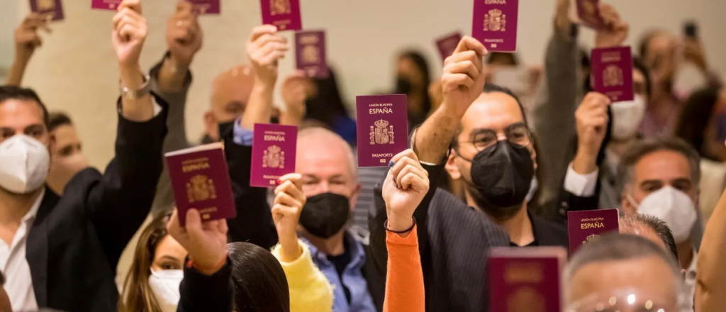 Desde hoy rige la "Ley de Nietos": cómo obtener la ciudadanía española