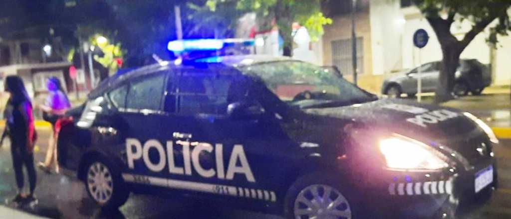 Tres jóvenes fueron asaltados con armas en Rivadavia