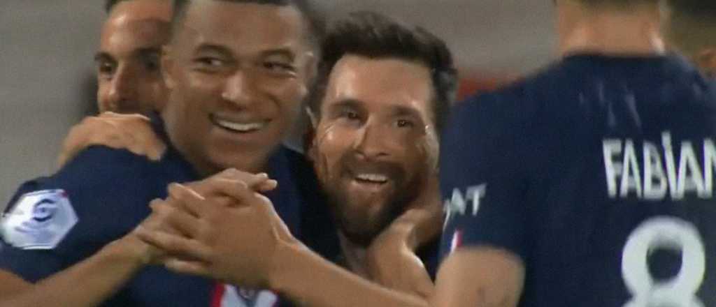 Video: golazo de locura de Messi, gambeteando en una baldosa