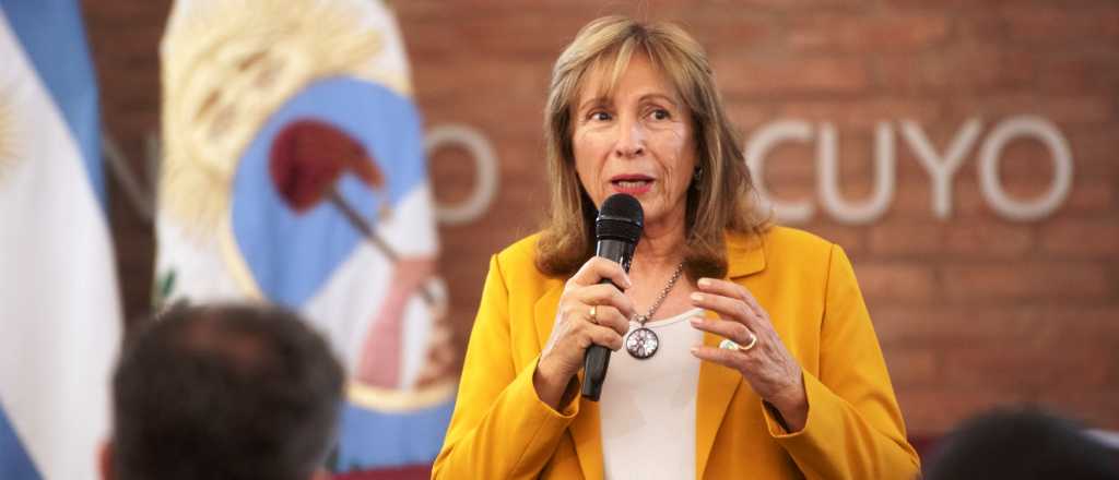Esther Sánchez: "Defiendo la educación pública y no arancelada"