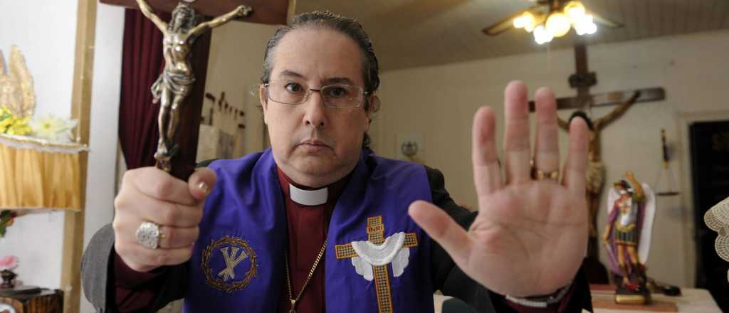Salta cre&oacute; un "escuadr&oacute;n" de curas exorcistas