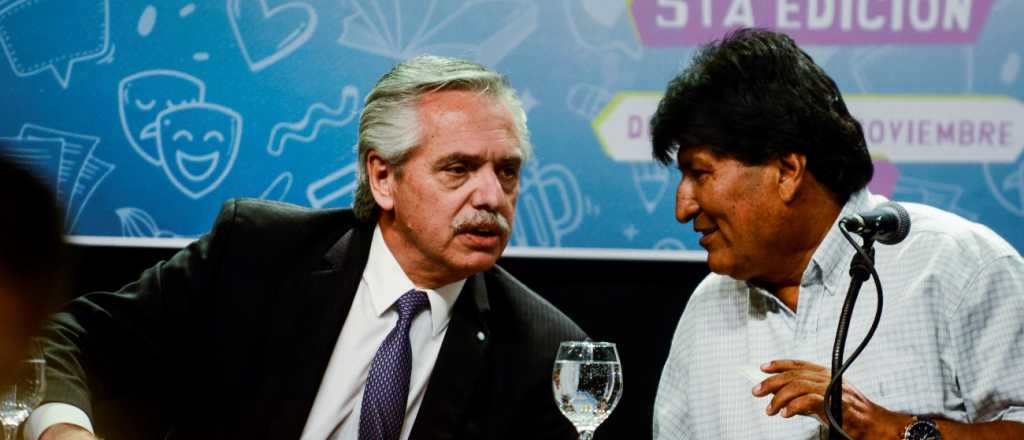 Fern&aacute;ndez: "Un d&iacute;a le pone la pistola en la cabeza a Cristina y otro al pueblo"