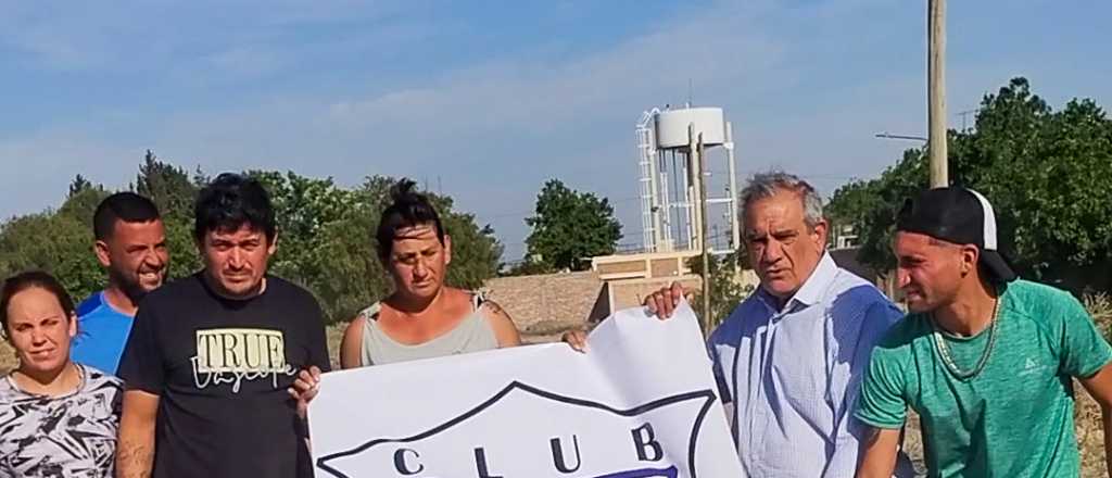 Iannizzotto moviliza al f&uacute;tbol para ayudar a un club de San Mart&iacute;n