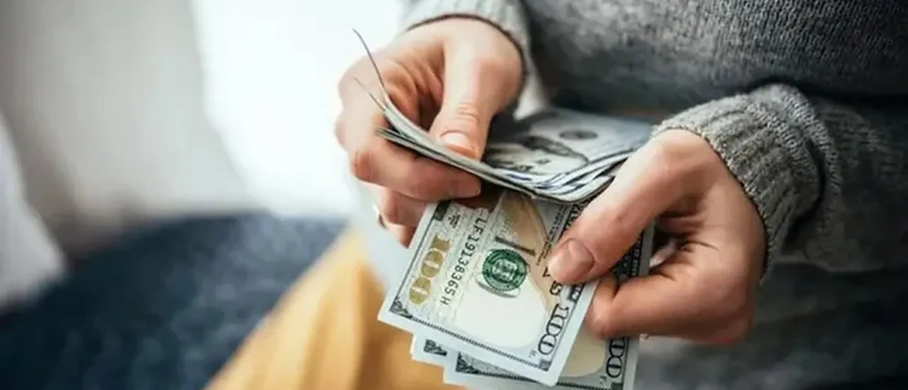 Sigue en alza: cuánto cotiza el dólar blue este viernes 27 de enero