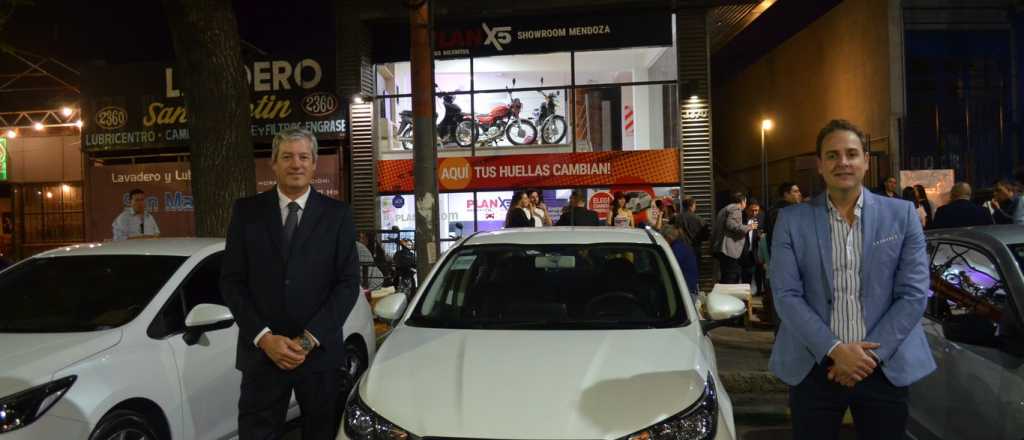 Un concesionario de autos y motos presente en todo el país abrió en Mendoza