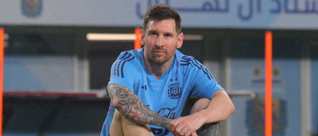 Por qué Messi no se entrenó a la par del resto a horas del debut