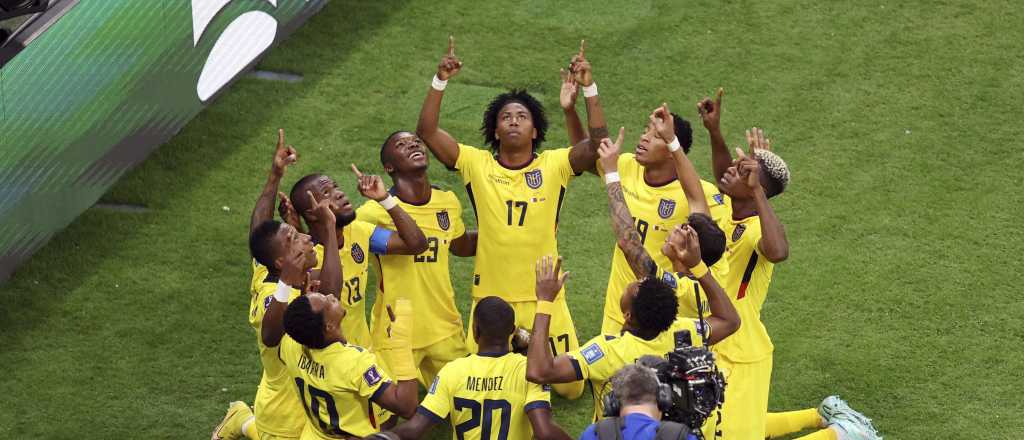 Ecuador debutó en el Mundial venciendo a Qatar y haciendo historia