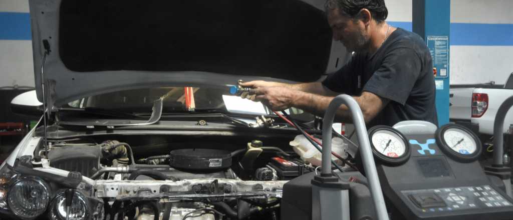 Tu auto en condiciones para viajar: qu&eacute; revisar, y cu&aacute;nto cuesta