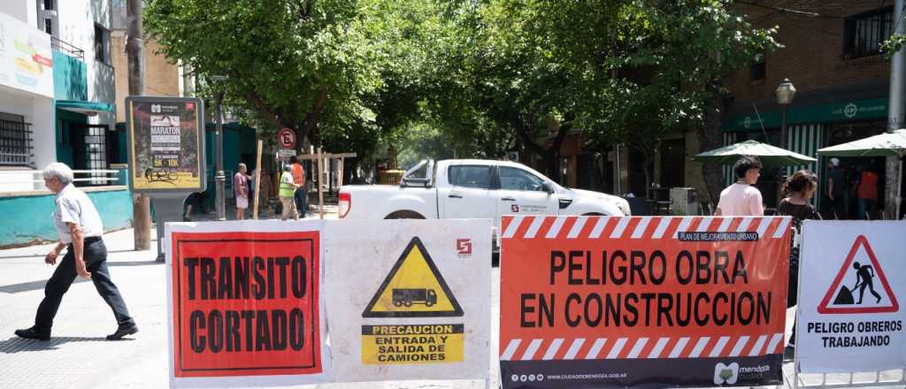 Una parte de calle San Juan ya está cortada por obras
