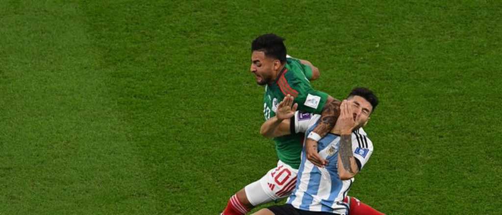 &iquest;Era para roja? As&iacute; fue el fuerte codazo que recibi&oacute; Montiel 