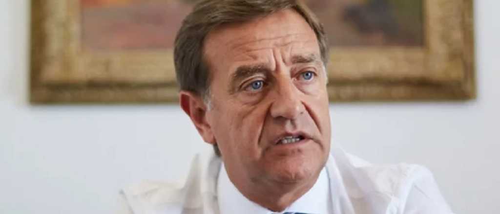 El homenaje a Gin&eacute;s "es una tomada de pelo", dijo Rodolfo Suarez