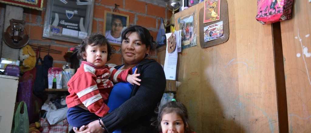 Quiénes cobran la AUH y otras asignaciones este lunes 