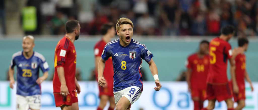 Jap&oacute;n dio el golpe, venci&oacute; a Espa&ntilde;a y se clasificaron los dos