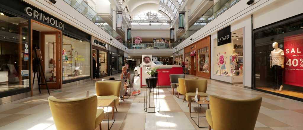 El Mendoza Shopping cumple 30 años y se renueva