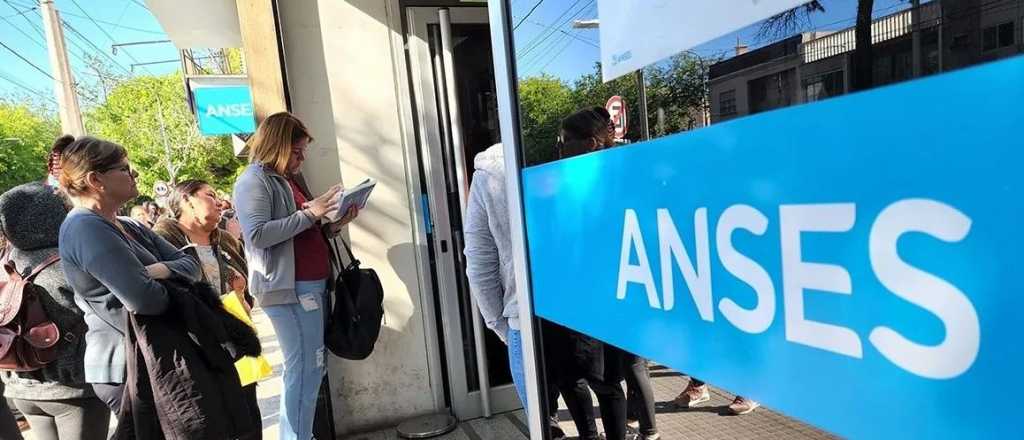 Recaudaci&oacute;n en rojo: se derrumb&oacute; la cantidad de aportantes al ANSES