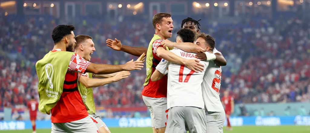 Suiza venció a Serbia y se metió en los octavos de final