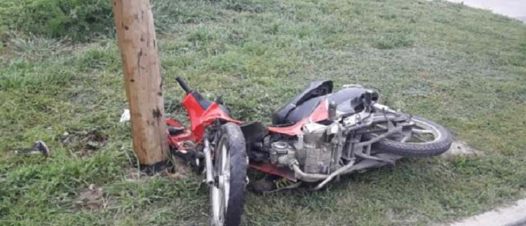 Un motociclista ebrio chocó contra un poste de luz en Tupungato