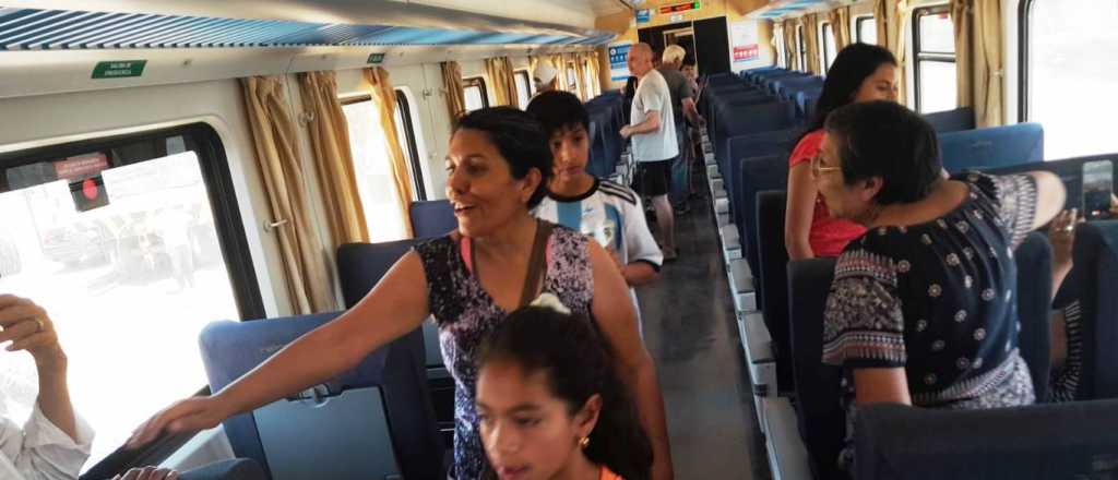 El PJ responsabiliza a Giménez del retraso del tren de pasajeros a Mendoza 