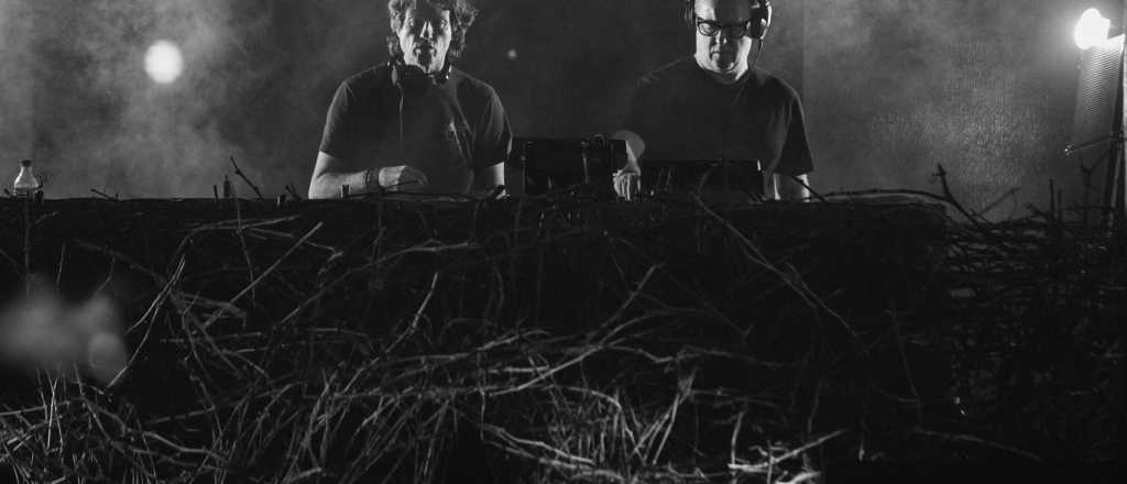 Hernan Cattaneo abrió su show en Potrerillos con una multitud